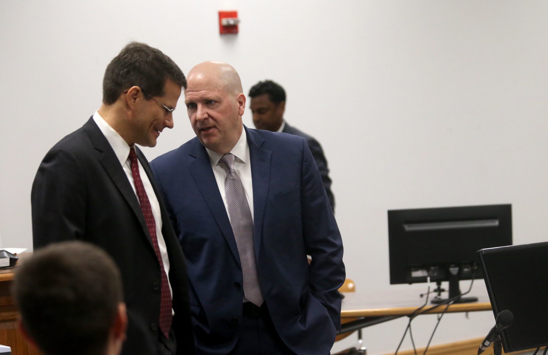 Hearings begin on fate of Missouri's lone abortion clinic